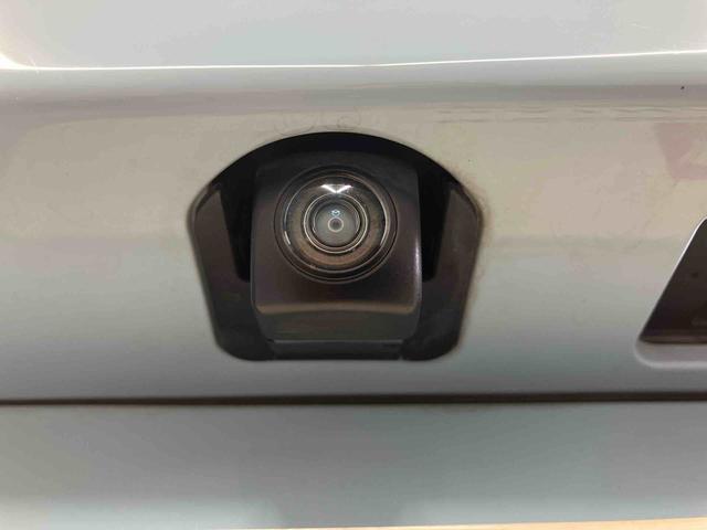 フィットｅ：ＨＥＶクロスターバックカメラ付き　オートエアコン　オートライト　キーフリー（熊本県）の中古車