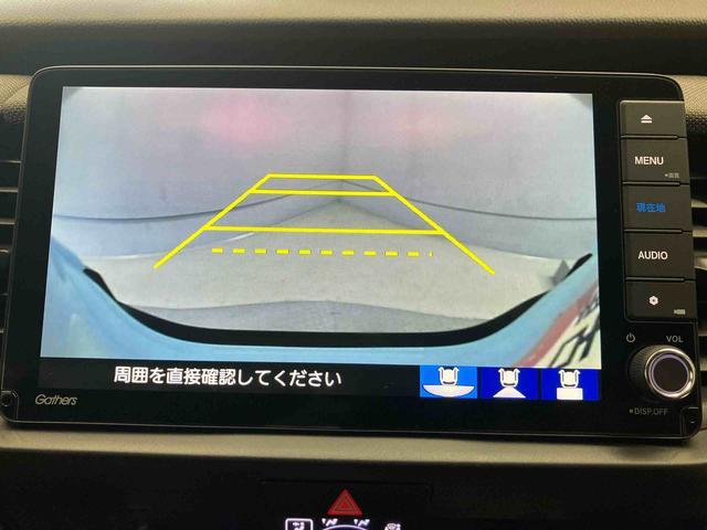 フィットｅ：ＨＥＶクロスターバックカメラ付き　オートエアコン　オートライト　キーフリー（熊本県）の中古車