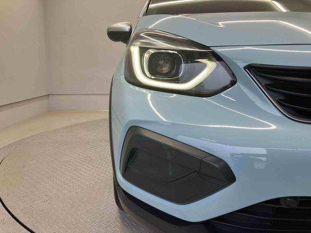 フィットｅ：ＨＥＶクロスターバックカメラ付き　オートエアコン　オートライト　キーフリー（熊本県）の中古車