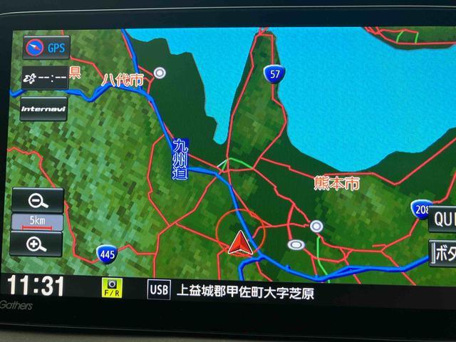 フィットｅ：ＨＥＶクロスターバックカメラ付き　オートエアコン　オートライト　キーフリー（熊本県）の中古車