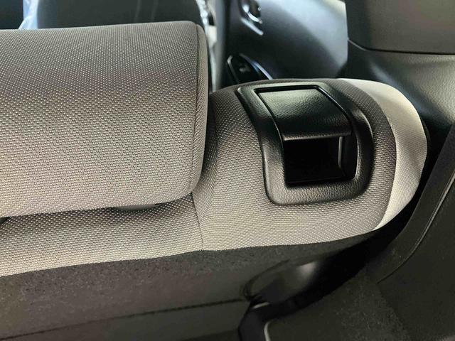 フィットｅ：ＨＥＶクロスターバックカメラ付き　オートエアコン　オートライト　キーフリー（熊本県）の中古車