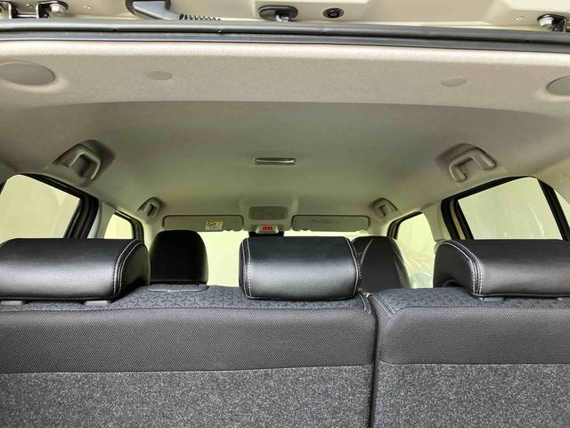 ロッキープレミアムＧスマートアシスト搭載　バックカメラ付き　オートエコアン　オートライト　キーフリー　アイドリングストップ　ＡＢＳ（熊本県）の中古車