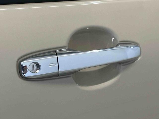 ロッキープレミアムＧスマートアシスト搭載　バックカメラ付き　オートエコアン　オートライト　キーフリー　アイドリングストップ　ＡＢＳ（熊本県）の中古車