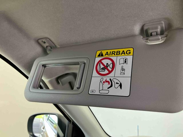 ロッキープレミアムＧスマートアシスト搭載　バックカメラ付き　オートエコアン　オートライト　キーフリー　アイドリングストップ　ＡＢＳ（熊本県）の中古車