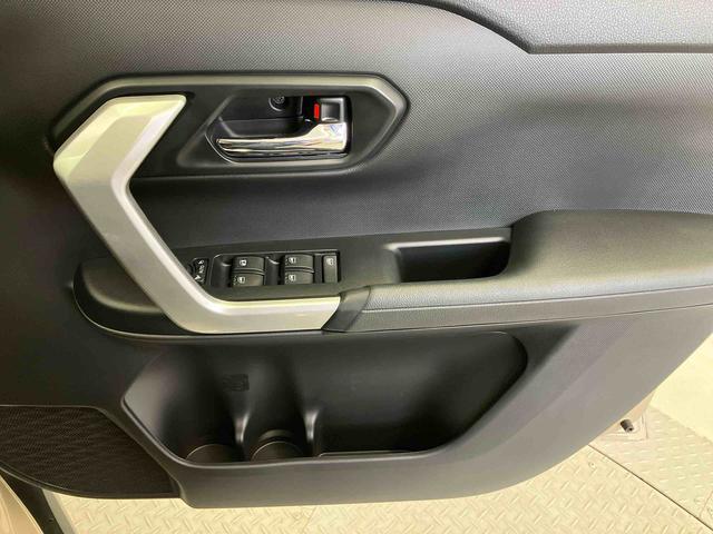 ロッキープレミアムＧスマートアシスト搭載　バックカメラ付き　オートエコアン　オートライト　キーフリー　アイドリングストップ　ＡＢＳ（熊本県）の中古車