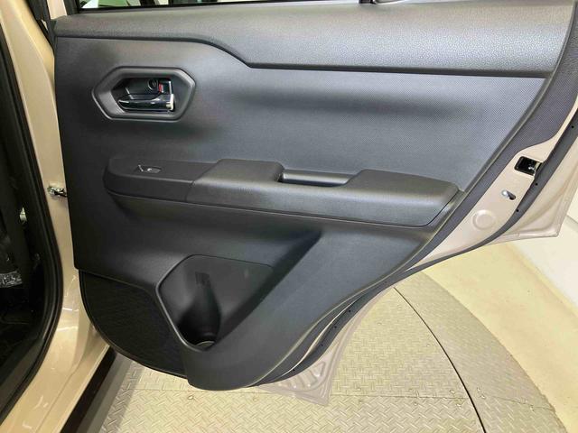 ロッキープレミアムＧスマートアシスト搭載　バックカメラ付き　オートエコアン　オートライト　キーフリー　アイドリングストップ　ＡＢＳ（熊本県）の中古車