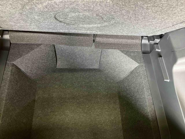 ロッキープレミアムＧスマートアシスト搭載　バックカメラ付き　オートエコアン　オートライト　キーフリー　アイドリングストップ　ＡＢＳ（熊本県）の中古車