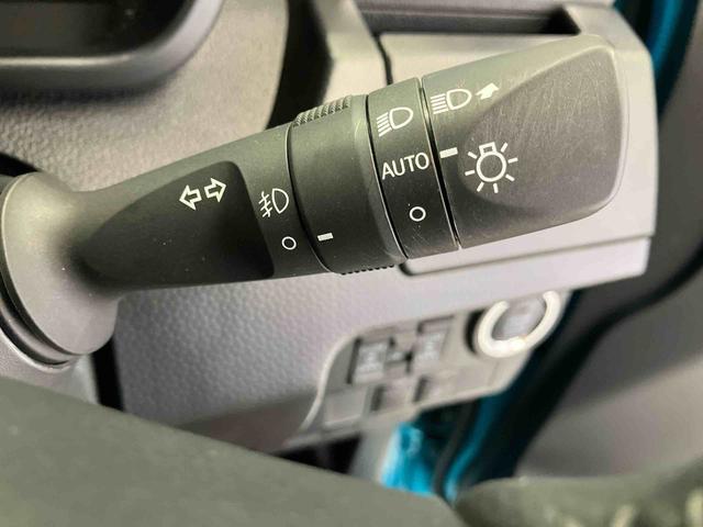 トールカスタムＧスマートアシスト搭載　後席両側電動スライドドア　バックカメラ付き　オートエアコン　オートライト　キーフリー　アイドリングストップ　ＡＢＳ　電動ドアミラー（熊本県）の中古車