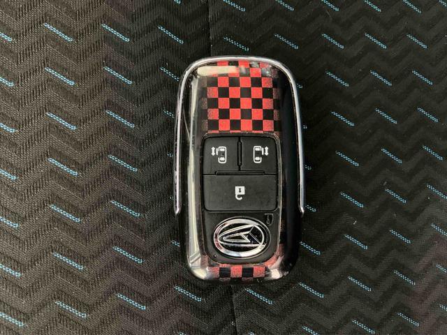 トールカスタムＧスマートアシスト搭載　後席両側電動スライドドア　バックカメラ付き　オートエアコン　オートライト　キーフリー　アイドリングストップ　ＡＢＳ　電動ドアミラー（熊本県）の中古車