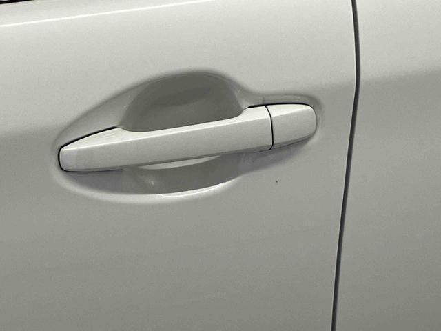 カローラフィールダーハイブリッドＧバックカメラ付き　オートエアコン（熊本県）の中古車