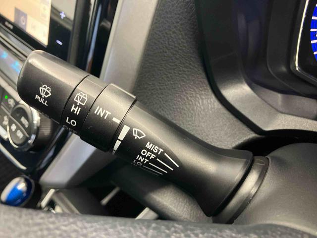 カローラフィールダーハイブリッドＧバックカメラ付き　オートエアコン（熊本県）の中古車