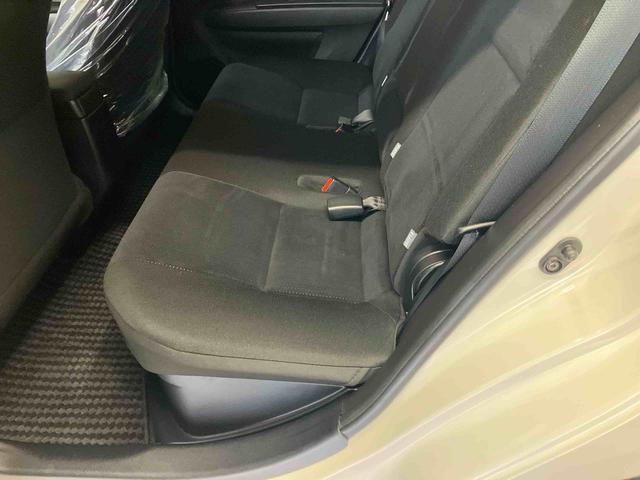 カローラフィールダーハイブリッドＧバックカメラ付き　オートエアコン（熊本県）の中古車