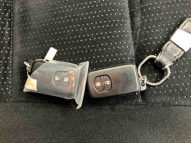 カローラフィールダーハイブリッドＧバックカメラ付き　オートエアコン（熊本県）の中古車