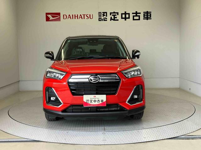 ロッキープレミアムスマートアシスト搭載 バックカメラ付き オートエアコン オートライト キーフリー アイドリングストップ ABS 電動ドアミラー(熊本県)の中古車