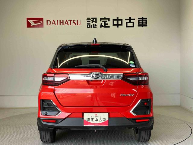 ロッキープレミアムスマートアシスト搭載 バックカメラ付き オートエアコン オートライト キーフリー アイドリングストップ ABS 電動ドアミラー(熊本県)の中古車