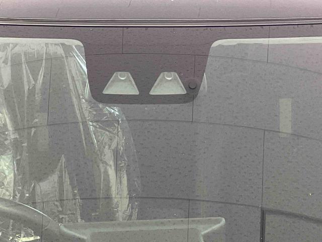 ロッキープレミアムスマートアシスト搭載 バックカメラ付き オートエアコン オートライト キーフリー アイドリングストップ ABS 電動ドアミラー(熊本県)の中古車