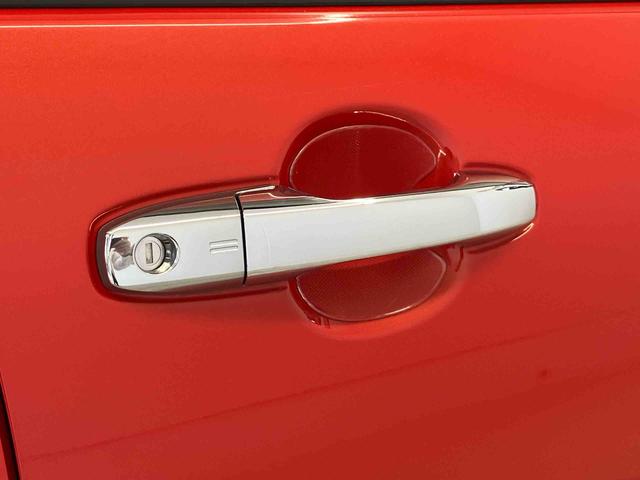 ロッキープレミアムスマートアシスト搭載 バックカメラ付き オートエアコン オートライト キーフリー アイドリングストップ ABS 電動ドアミラー(熊本県)の中古車