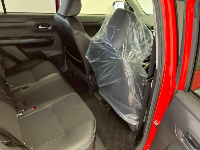 ロッキープレミアムスマートアシスト搭載 バックカメラ付き オートエアコン オートライト キーフリー アイドリングストップ ABS 電動ドアミラー(熊本県)の中古車