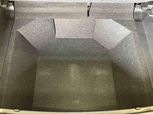 ロッキープレミアムスマートアシスト搭載 バックカメラ付き オートエアコン オートライト キーフリー アイドリングストップ ABS 電動ドアミラー(熊本県)の中古車