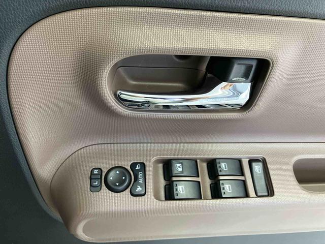 ムーヴキャンバスセオリーGターボスマートアシスト搭載 後席両側電動スライドドア パノラマモニター対応 オートエアコン オートライト キーフリー アイドリングストップ ABS 電動ドアミラー(熊本県)の中古車