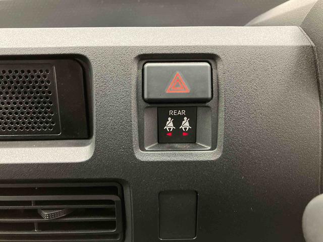 ハイゼットカーゴＤＸスマートアシスト搭載　後席両側スライドドア　オートライト　キーレスエントリー　アイドリングストップ　ＡＢＳ（熊本県）の中古車