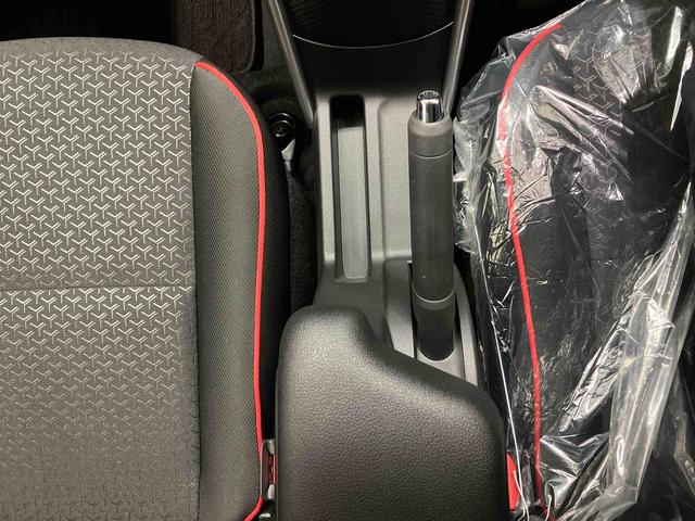 ロッキーＸスマートアシスト搭載　バックカメラ付き　オートエアコン　オートライト　キーフリー　アイドリングストップ　ＡＢＳ　電動ドアミラー（熊本県）の中古車