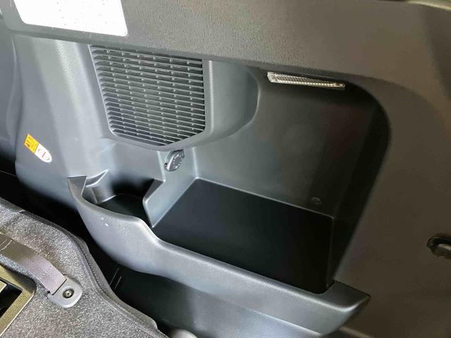 トールカスタムＧ　ＳＡIIスマートアシスト搭載　後席両側電動スライドドア　バックカメラ付き　オートエアコン　オートライト　キーフリー　アイドリングストップ　ＡＢＳ　電動ドアミラー（熊本県）の中古車