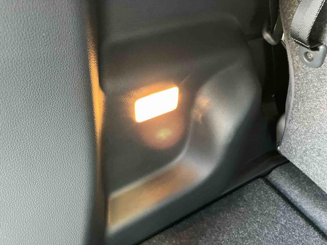 トールカスタムＧ　ＳＡIIスマートアシスト搭載　後席両側電動スライドドア　バックカメラ付き　オートエアコン　オートライト　キーフリー　アイドリングストップ　ＡＢＳ　電動ドアミラー（熊本県）の中古車