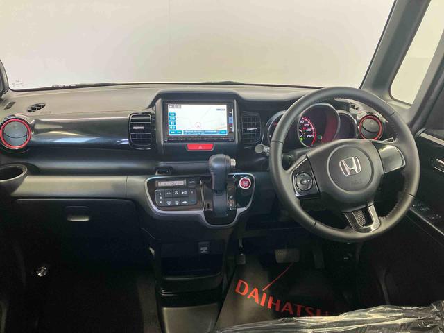 N−BOXカスタムG・Aパッケージ後席両側スライドドア(片側電動) バックカメラ付き オートエアコン オートライト(熊本県)の中古車