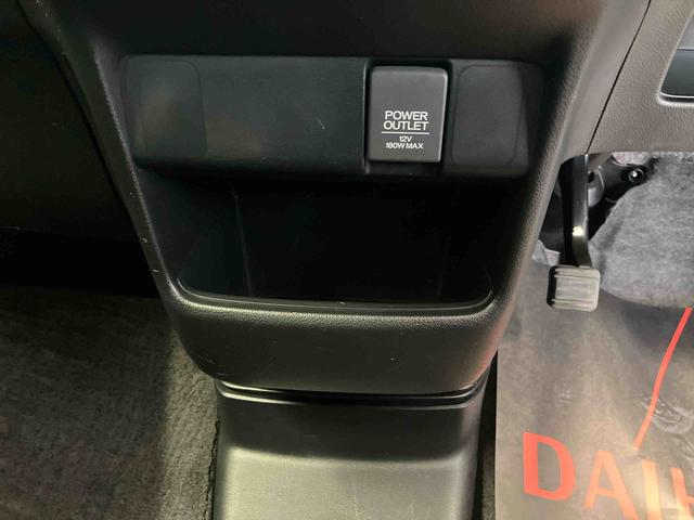 N−BOXカスタムG・Aパッケージ後席両側スライドドア(片側電動) バックカメラ付き オートエアコン オートライト(熊本県)の中古車