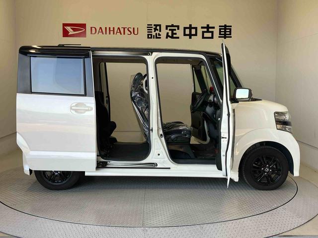 N−BOXカスタムG・Aパッケージ後席両側スライドドア(片側電動) バックカメラ付き オートエアコン オートライト(熊本県)の中古車