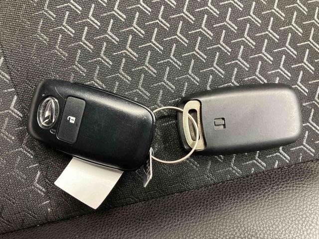 ロッキープレミアムスマートアシスト搭載 パノラマモニター対応 オートエアコン オートライト キーフリー アイドリングストップ ABS 電動ドアミラー(熊本県)の中古車