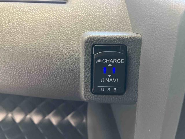 タントカスタムＸセレクションスマートアシスト搭載　バックカメラ付き　後席両側電動スライドドア　オートエアコン　オートライト　キーフリー　アイドリングストップ　ＡＢＳ　電動ドアミラー（熊本県）の中古車