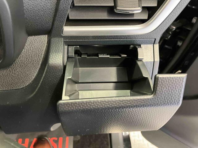 トールカスタムＧスマートアシスト搭載　後席両側電動スライドドア　バックカメラ付き　オートエアコン　オートライト　キーフリー　アイドリングストップ　ＡＢＳ　電動ドアミラー（熊本県）の中古車