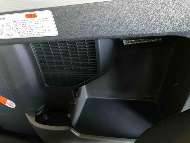 トールカスタムＧスマートアシスト搭載　後席両側電動スライドドア　バックカメラ付き　オートエアコン　オートライト　キーフリー　アイドリングストップ　ＡＢＳ　電動ドアミラー（熊本県）の中古車