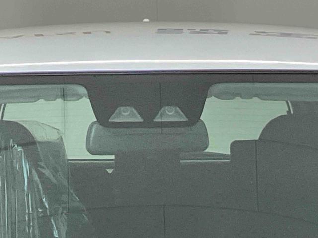 ロッキーＸスマートアシスト搭載　バックカメラ付き　オートエアコン　オートライト　キーフリー　アイドリングストップ　ＡＢＳ　電動ドアミラー（熊本県）の中古車