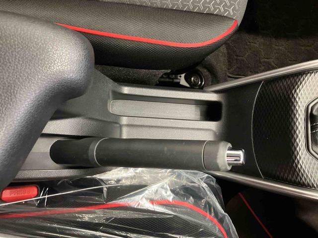 ロッキーＸスマートアシスト搭載　バックカメラ付き　オートエアコン　オートライト　キーフリー　アイドリングストップ　ＡＢＳ　電動ドアミラー（熊本県）の中古車