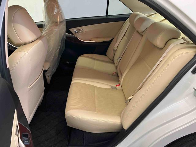 プレミオ１．５Ｆ　ＥＸパッケージバックカメラ付き　オートエアコン　オートライト　キーフリー　電動ドアミラー（熊本県）の中古車