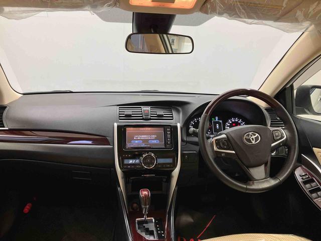 プレミオ１．５Ｆ　ＥＸパッケージバックカメラ付き　オートエアコン　オートライト　キーフリー　電動ドアミラー（熊本県）の中古車