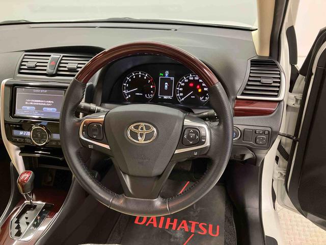 プレミオ１．５Ｆ　ＥＸパッケージバックカメラ付き　オートエアコン　オートライト　キーフリー　電動ドアミラー（熊本県）の中古車