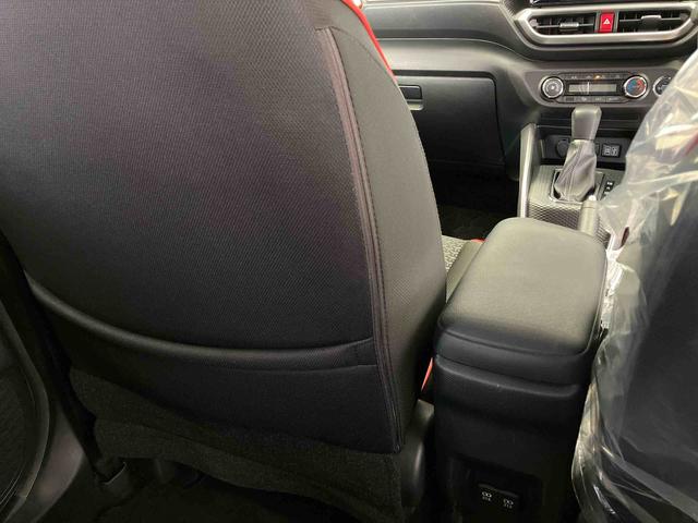 ロッキーＧスマートアシスト搭載　パノラマモニター対応　オートエアコン　オートライト　キーフリー　アイドリングストップ　ＡＢＳ　電動ドアミラー（熊本県）の中古車