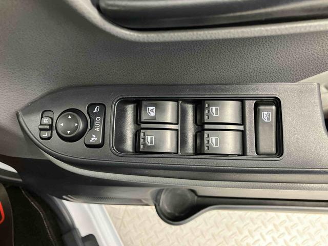 タントＸセレクションスマートアシスト搭載　後席両側スライドドア（片側電動）　バックカメラ付き　オートエアコン　オートライト　キーフリー　アイドリングストップ　ＡＢＳ　電動ドアミラー（熊本県）の中古車