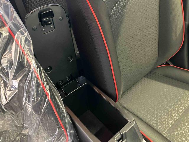 ロッキーX HEVスマートアシスト搭載 バックカメラ付き オートエアコン オートライト キーフリー 電動ドアミラー(熊本県)の中古車