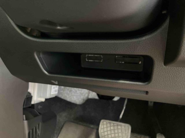 ムーヴキャンバスストライプスGスマートアシスト搭載 後席両側電動スライドドア パノラマモニター対応 オートエアコン オートライト アキーフリー アイドリングストップ ABS 電動ドアミラー(熊本県)の中古車