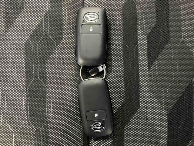 タフトＧターボ　ダーククロムベンチャースマートアシスト搭載　バックカメラ付き　オートエアコン　オートライト　キーフリー　アイドリングストップ　ＡＢＳ　電動ドアミラー（熊本県）の中古車