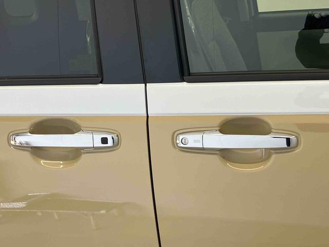 ムーヴキャンバスストライプスＧスマートアシスト搭載　後席両側電動スライドドア　バックカメラ付き　オートエアコン　オートライト　キーフリー　アイドリングストップ　ＡＢＳ　電動ドアミラー（熊本県）の中古車