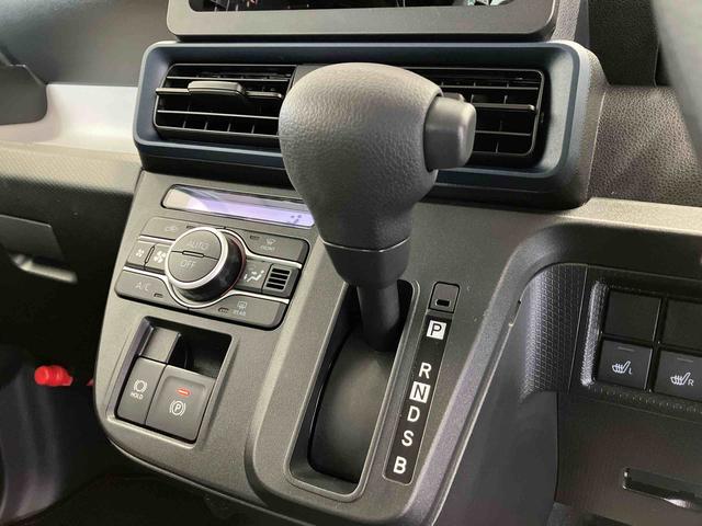 タントＸスマートアシスト搭載　後席両側スライドドア（片側電動）　バックカメラ付き　オートエアコン　オートライト　キーフリー　アイドリングストップ　ＡＢＳ　電動ドアミラー（熊本県）の中古車