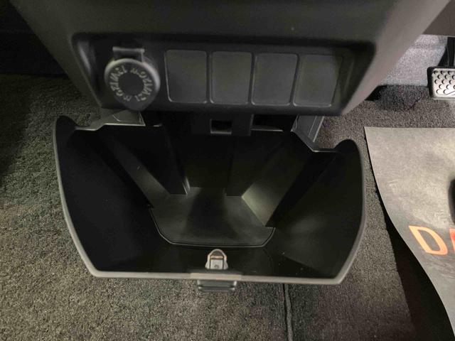 トールカスタムＧ　ターボスマートアシスト搭載　パノラマモニター対応　後席両側電動スライドドア　オートエアコン　オートライト　キーフリー　アイドリングストップ　ＡＢＳ　電動ドアミラー（熊本県）の中古車