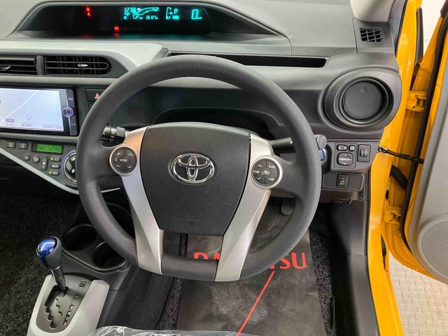 アクアSバックカメラ付き オートエアコン オートライト(熊本県)の中古車