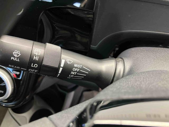 アクアSスタイルブラックバックカメラ付き オートエアコン オートライト キーフリー ABS 電動ドアミラー(熊本県)の中古車